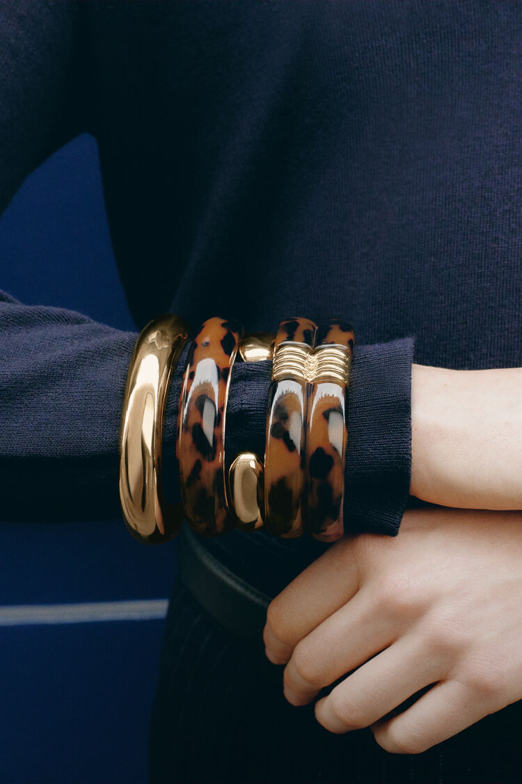 BRACELETS[[DISCOVER]]