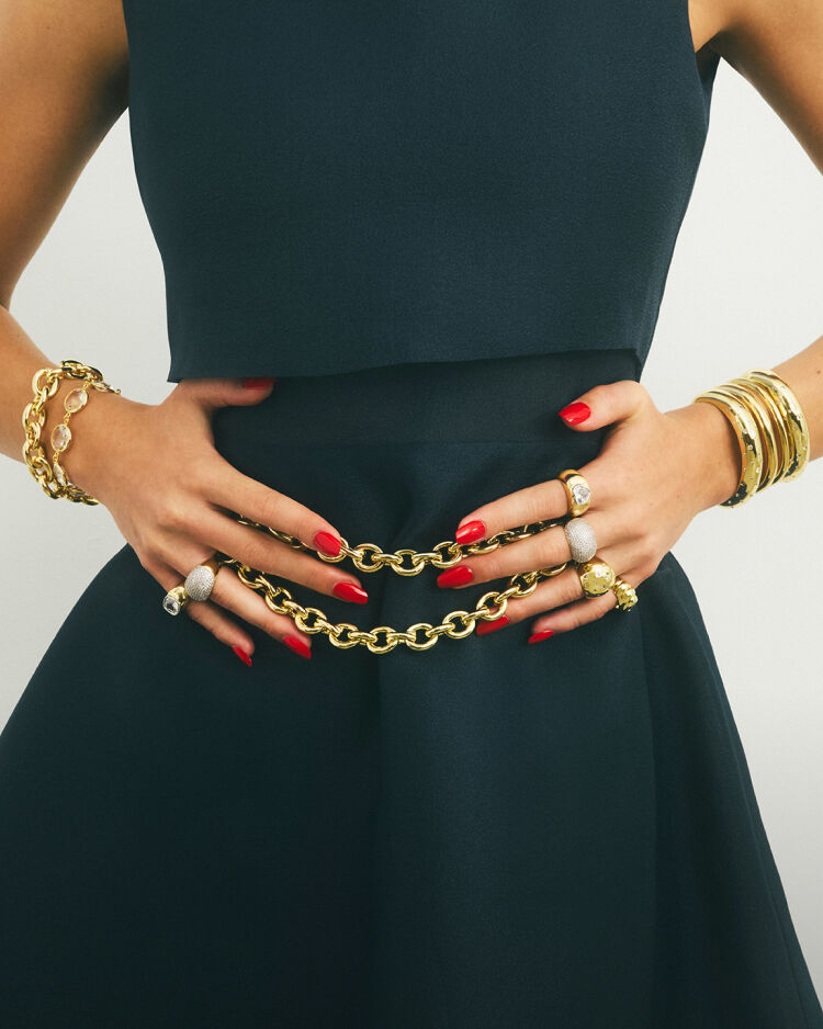 Iconic jewelry[[Discover]]