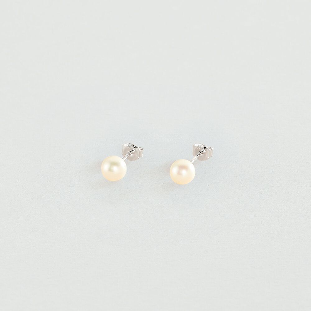 Stud earrings PERLYS - Pearl / Silver - Earrings  | Agatha