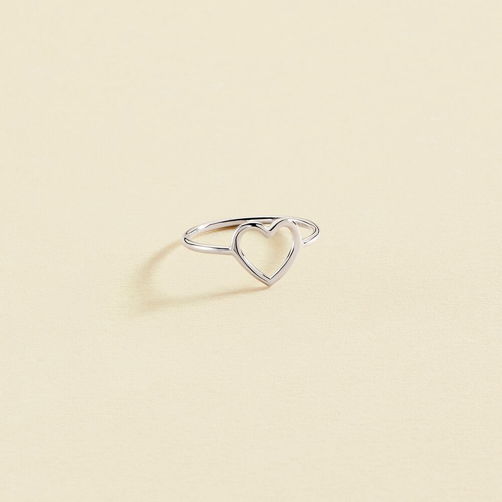 Old navy top heart ring