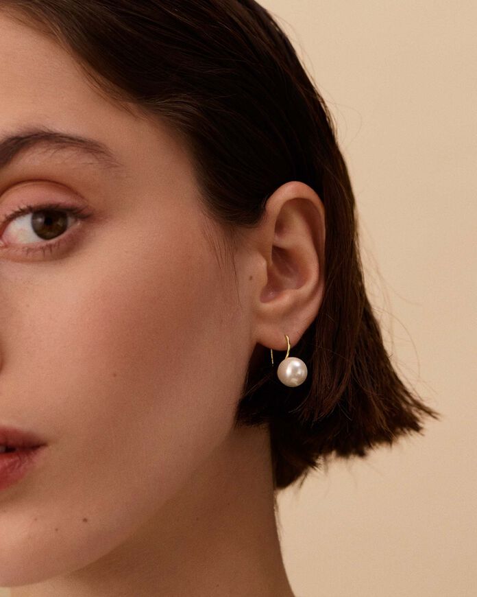Long earrings EAR8PEARLY - Pearl / Gold - All jewellery  | Agatha
