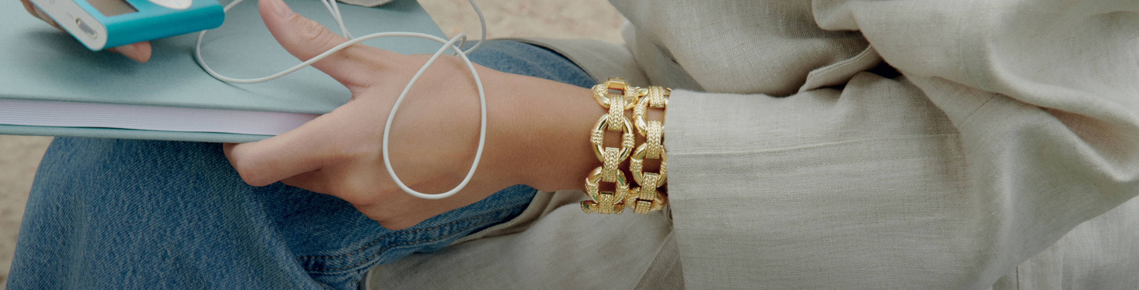 Bangle woman | Agatha